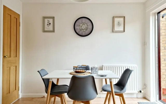 Spacious Family Home In Glasgow