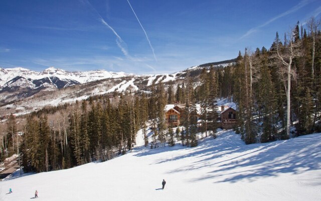 Autumn Ridge by Exceptional Stays