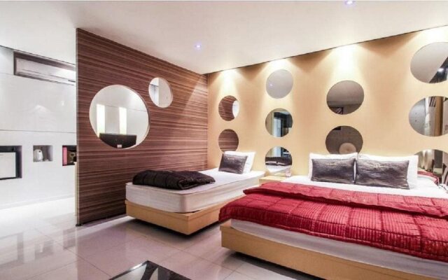 V3 Motel