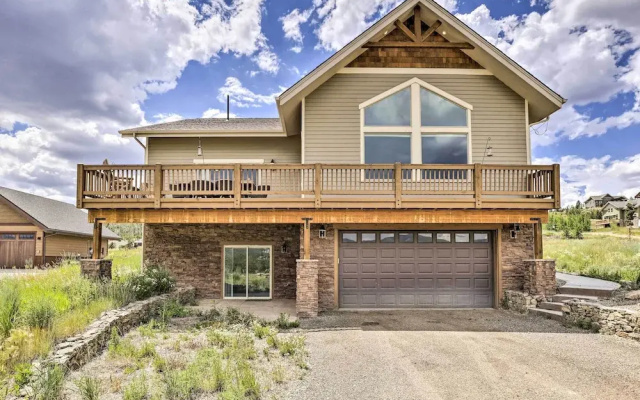 Game Room & Hot Tub: Luxe Grand Lake Retreat!