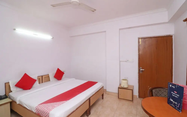 Oyo 24680 Hotel Devansh