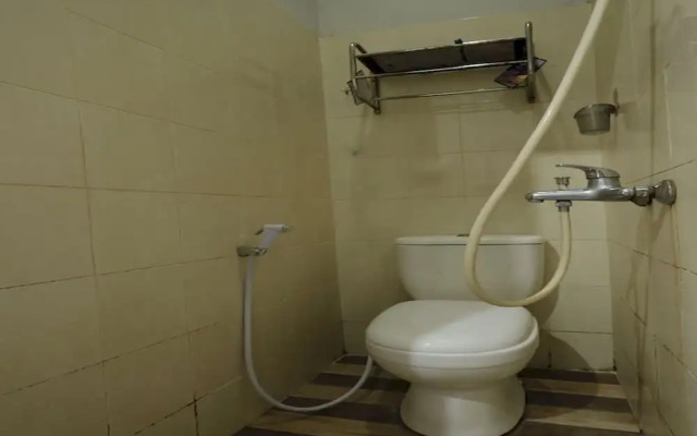 SPOT ON 93276 Fendi 2 Homestay SyariahNearPelabuhan Feri Batam Centre