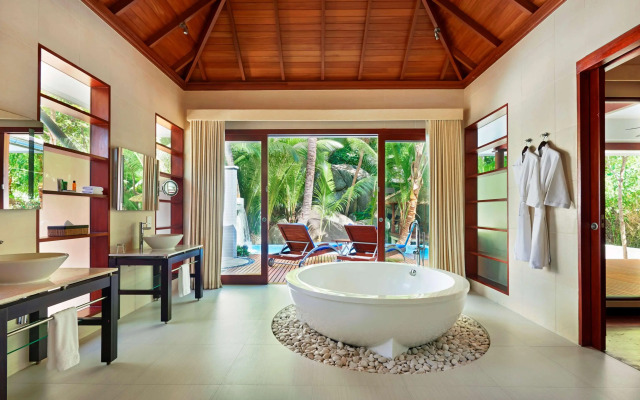 Niva Labriz Seychelles