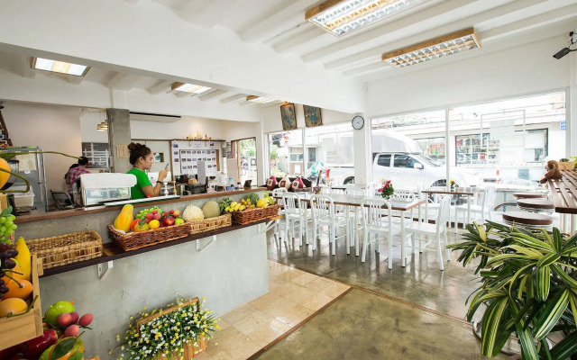 Cubic Bangkok Hostel