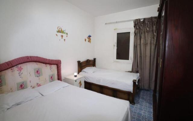 Cozy apartment with a private garden in Giza