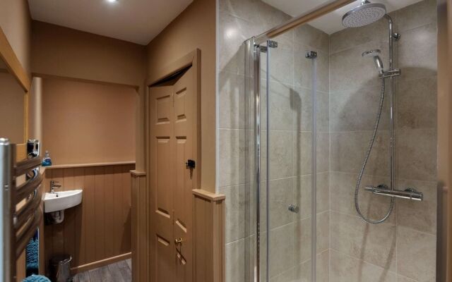 Sea View Apartment - Sea Front Apartment With Views