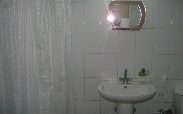 Isis Hostel 2