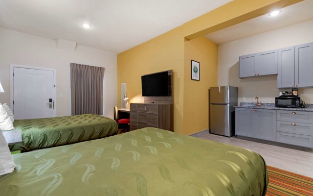 Quality Inn and Suites Elgin