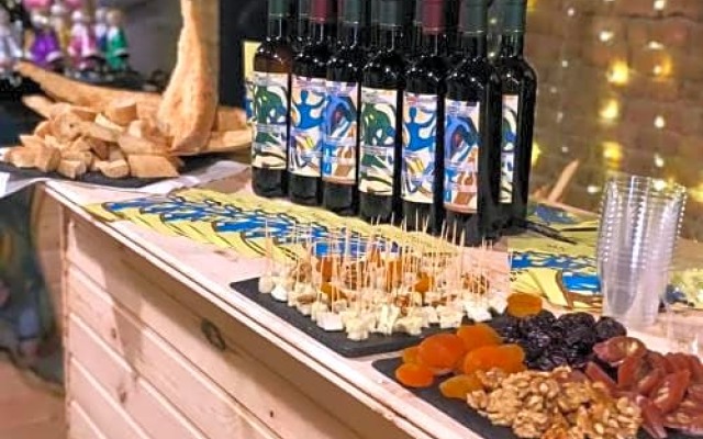 Hotel Tela & Mareli Winery