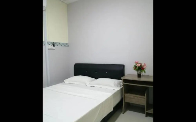 Standard Double Room With Ac in Kuching
