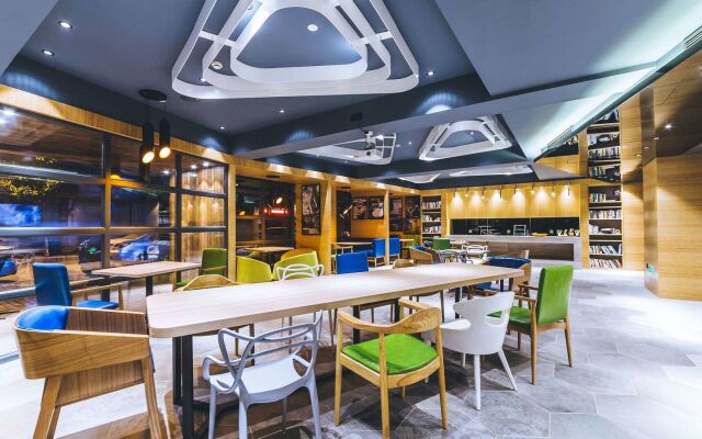 Ibis Styles Shanghai Qingpu Spor