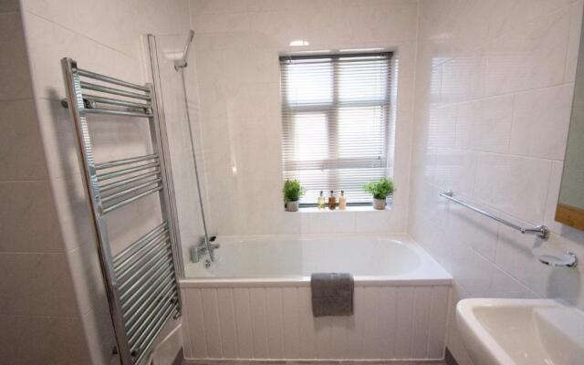 Ideal Lodgings in Bury