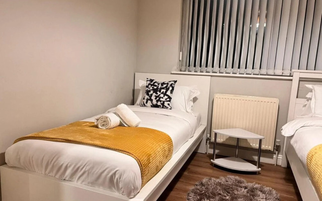 Lolite Apartment in Cambridge