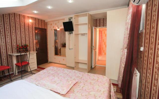 Apartment Studio on Bucuresti 9/1