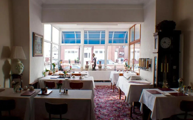 Highfield Hotel