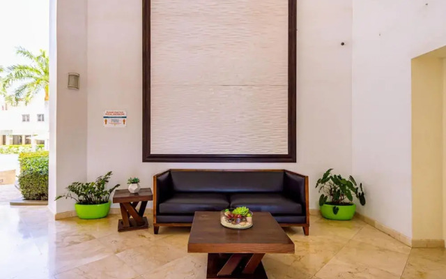 2BR Duplex Palmaruba Condos w Great Location