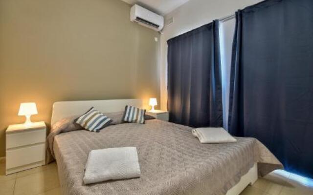 Gzira Penthouse