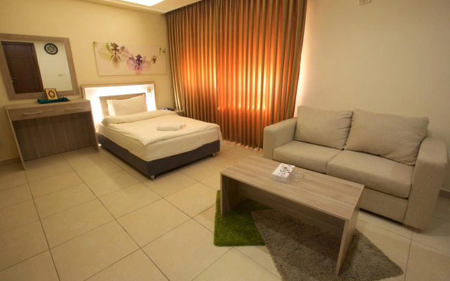 Lujain Hotel Suites