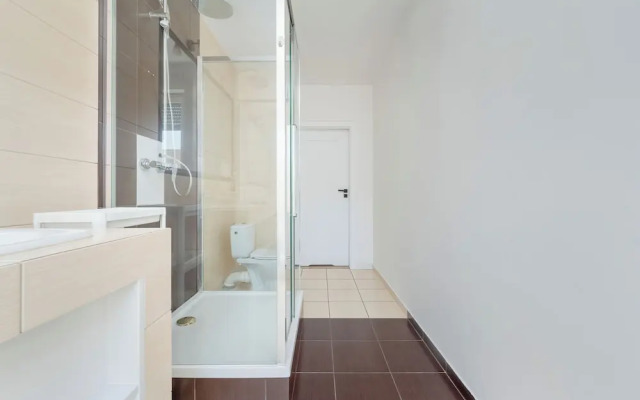 Wroclaw Dark Blue Apartment by Renters