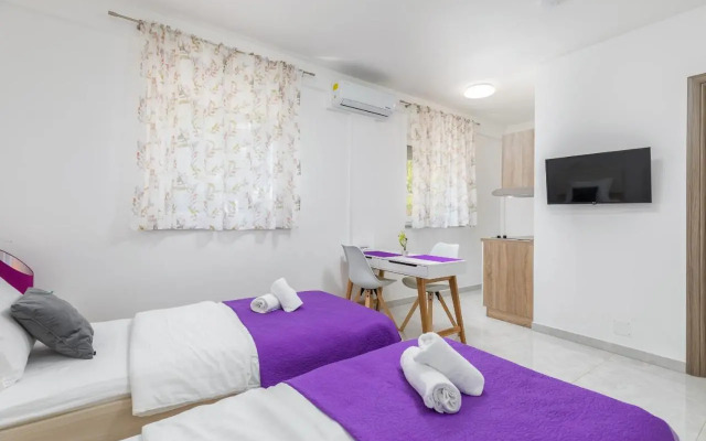 Marine Lux apartments