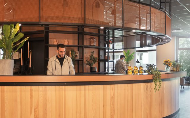 Holiday Inn - the niu, Tab Dusseldorf Main Station by IHG