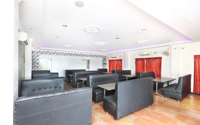 OYO spot on 10184 Kamadhenu Lodge