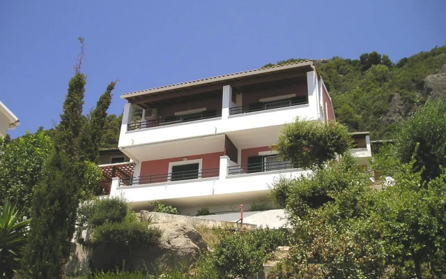 Glyfada beach two floors apartment 2-3 people