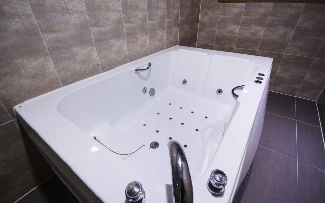Gimcheon Hotel Win