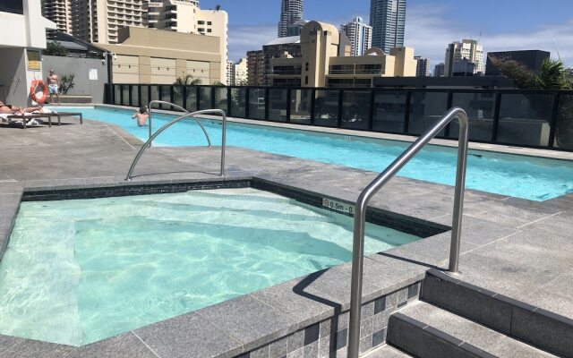 Circle on Cavill Luxury 2-Bedroom Ocean Views