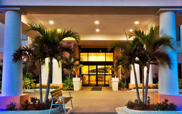 Holiday Inn Express Hotel & Suites Lake Okeechobee by IHG