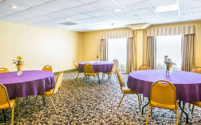 Sleep Inn & Suites Gonzales near Palmetto State Park