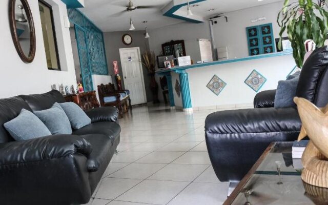 Dolphin Hotel