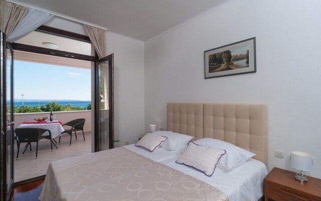Luxury Rooms near Beach 1