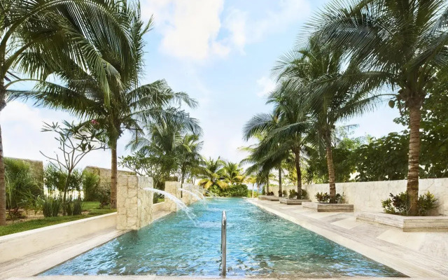 SLS Playa Mujeres – ALL Inclusive Collection