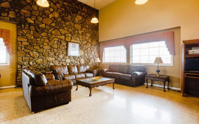 OYO Hotel Lebanon MO I-44