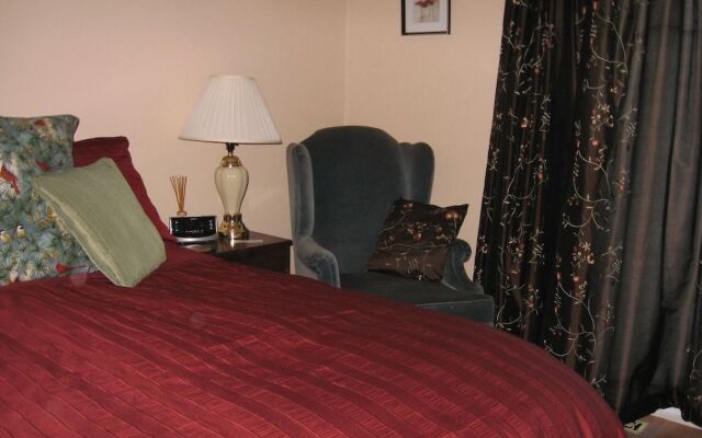 Twin Pines Bed & Breakfast