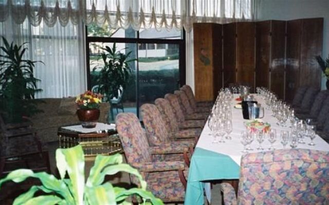 The Inn at Houndslake