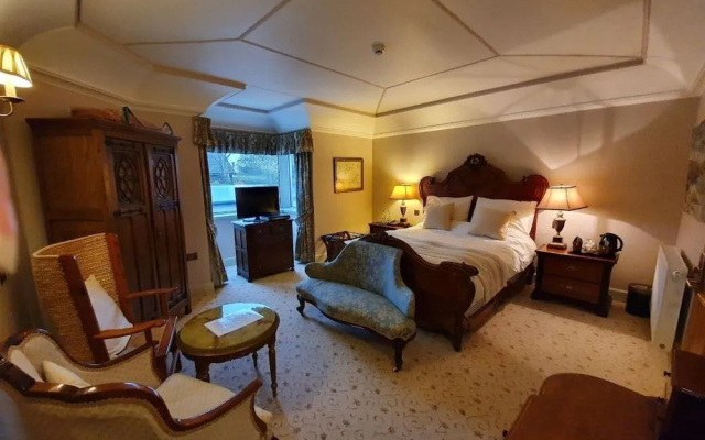 Lynnfield Hotel