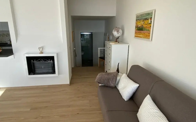Barbara Apartment With Lake View in Ghiffa