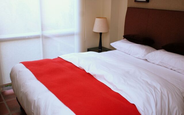 Tayka Hotel