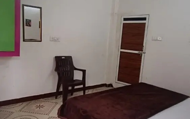 Goroomgo Shree Ram Kuti Homestay Ujjain
