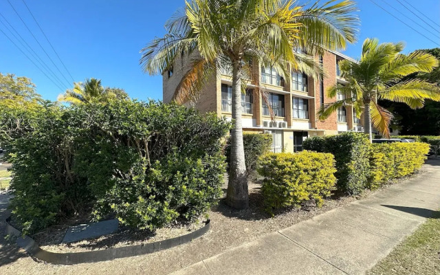 Central Ground Floor Apartment