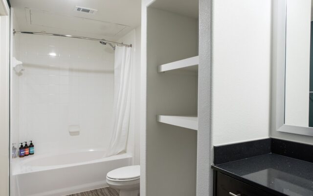 Luxe Apartments at The Domain by WanderJaunt