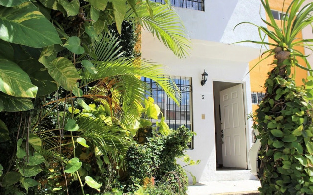 Whole House in the Center of Cancun