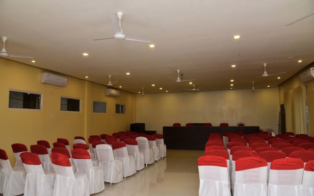 OYO 16381 Htl Shivani