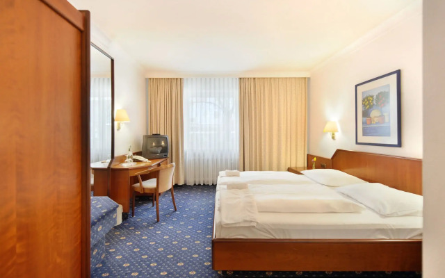 Ambassador Parkhotel