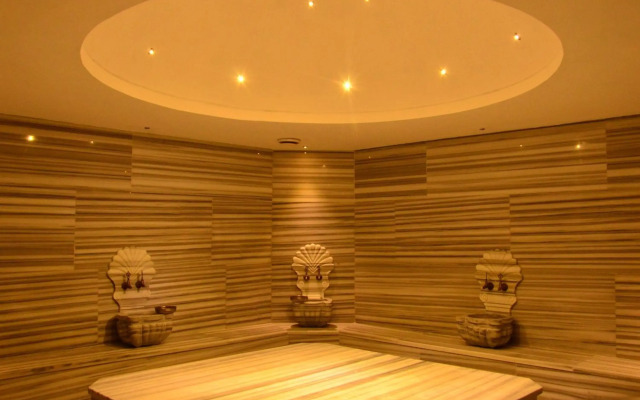 Mandarin Resort & Spa