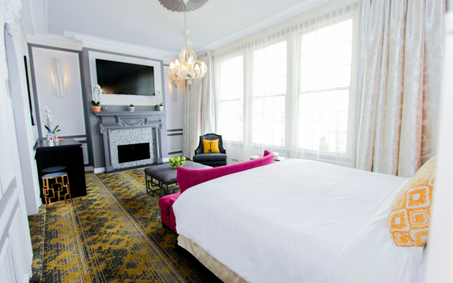 The Churchill Hotel near Embassy Row - Image 3