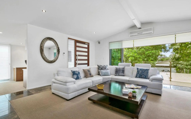 Depper St Large Luxury Residence Entire House