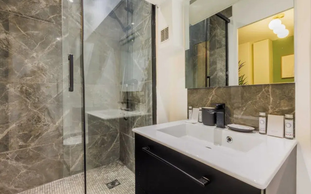 Superb Apartment With Patio 6p/2bdr - Opera/grands Boulevards